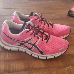 Womens asics running shoe